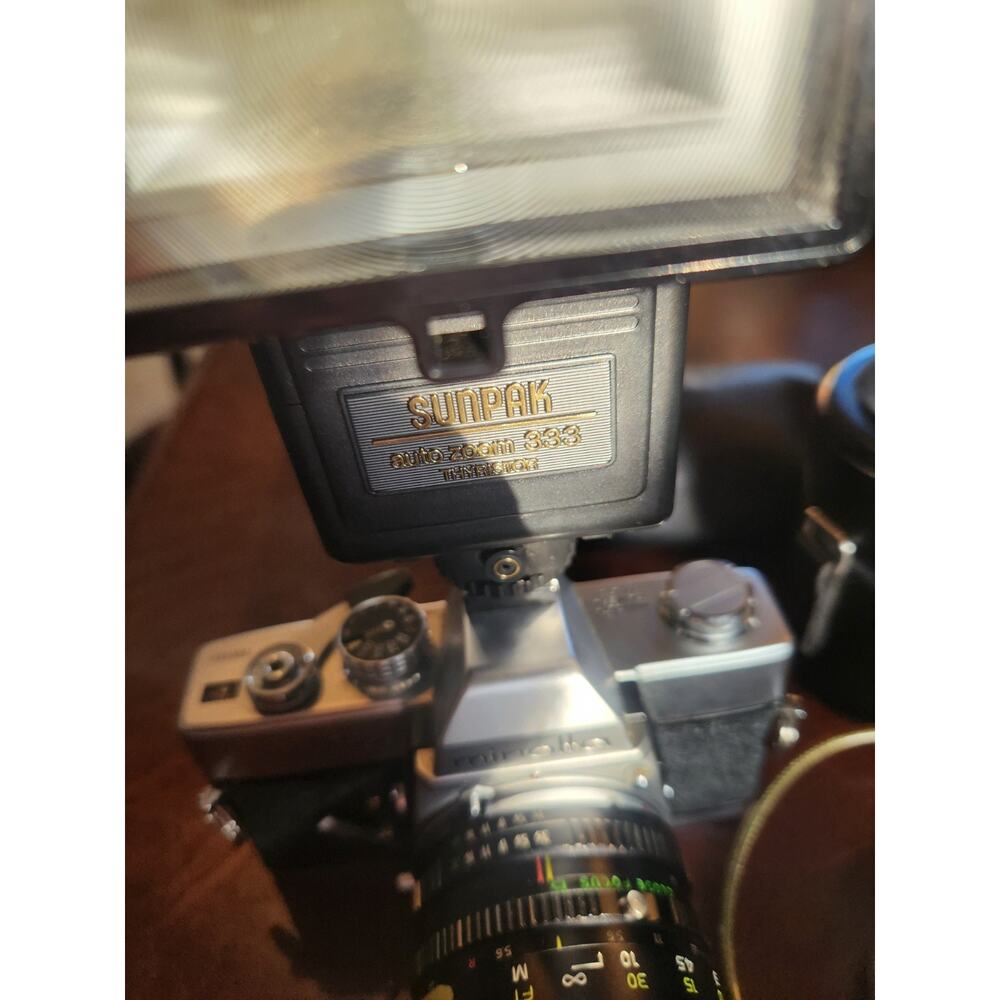 Minolta SRT-101 SLR 35mm Vintage Film Camera with Accessories see desc/photos - Picture 10 of 14